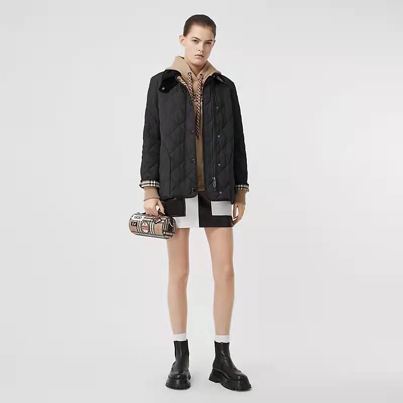 Burberry 다이아몬드 퀼팅 반 재킷