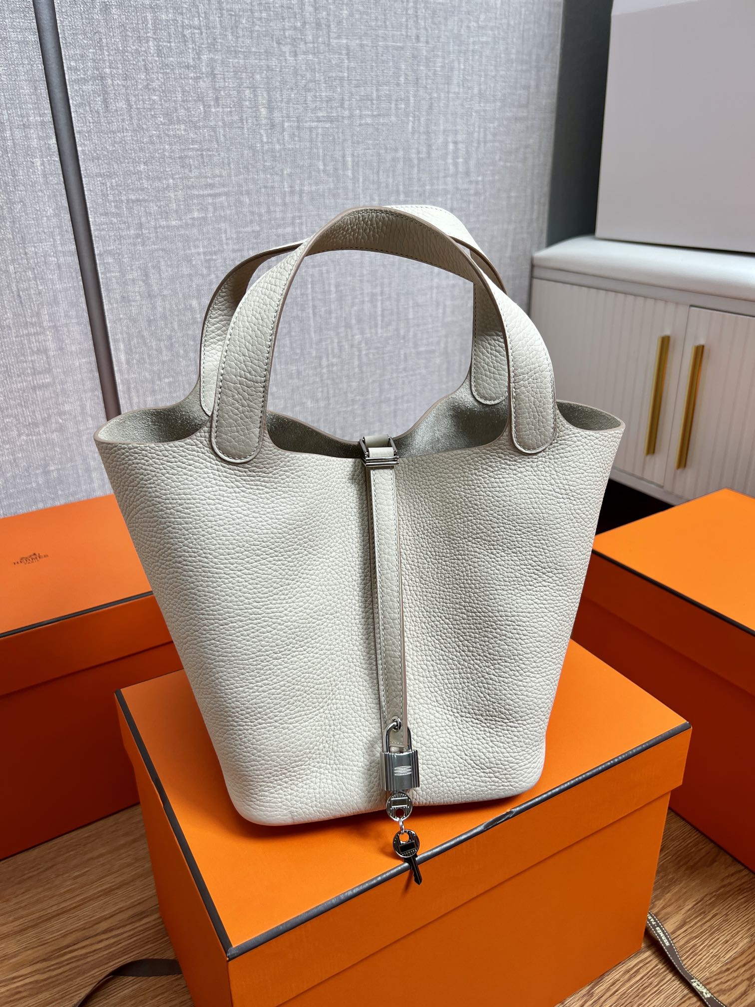 M9 Herme* Picotin Lock 22bag