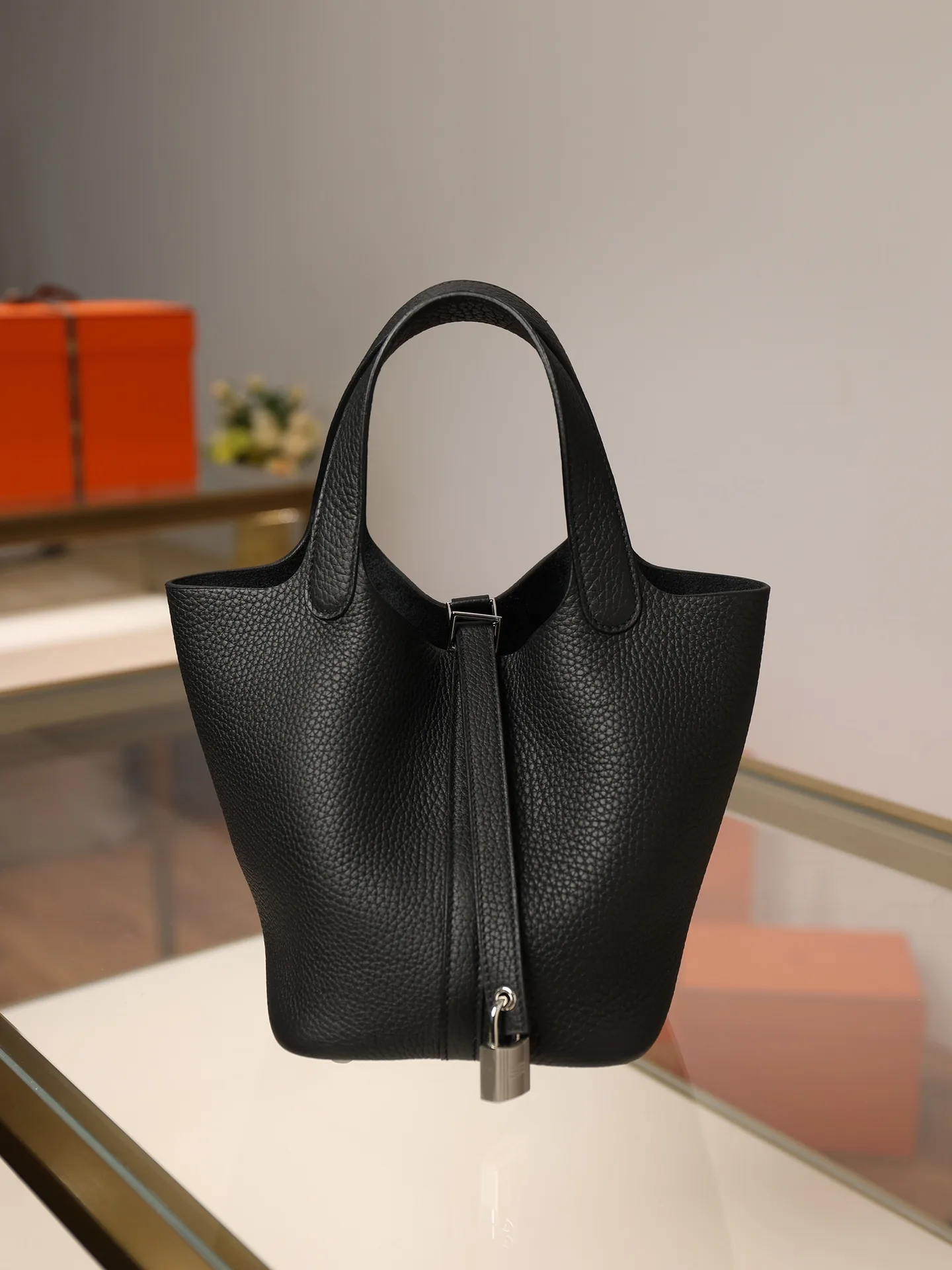 M9 Herme* Picotin Lock 18bag