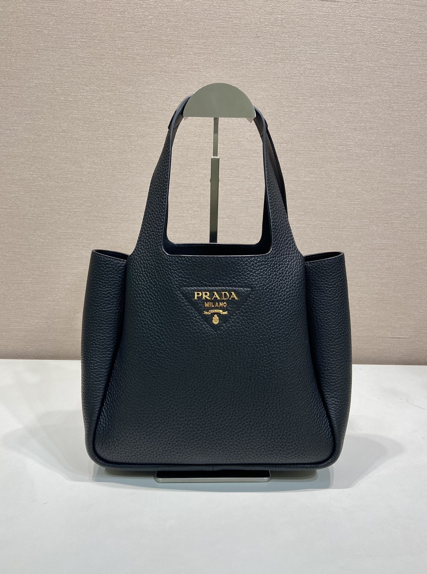 프라다 비텔로 레더 토트백  1BG335 25x21.5x14cm