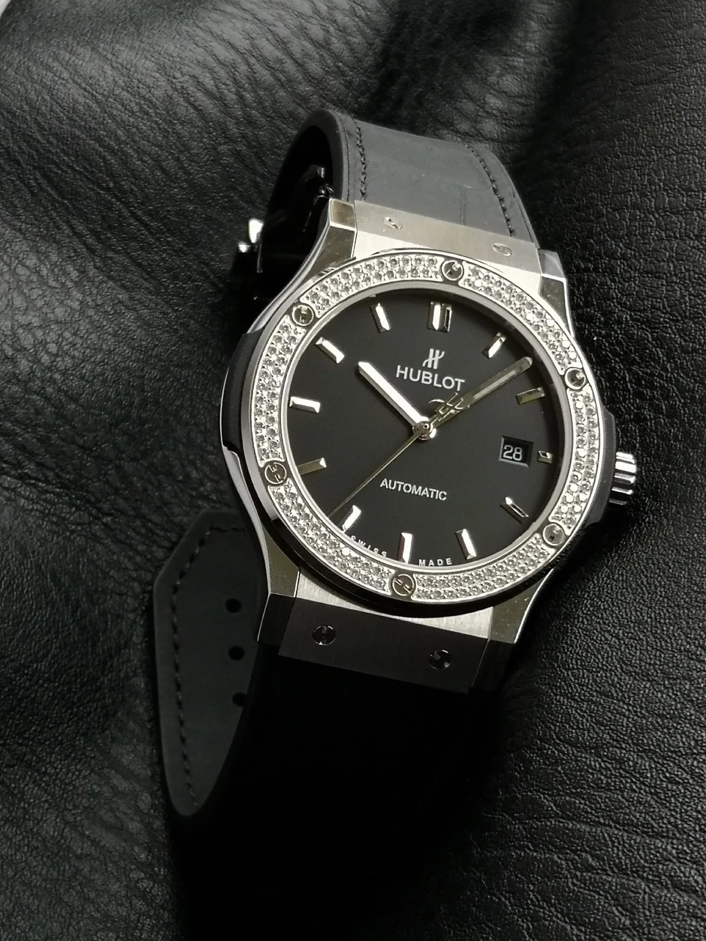 HB l HUB1110 l 42mm l Hublot Classic Fusion
