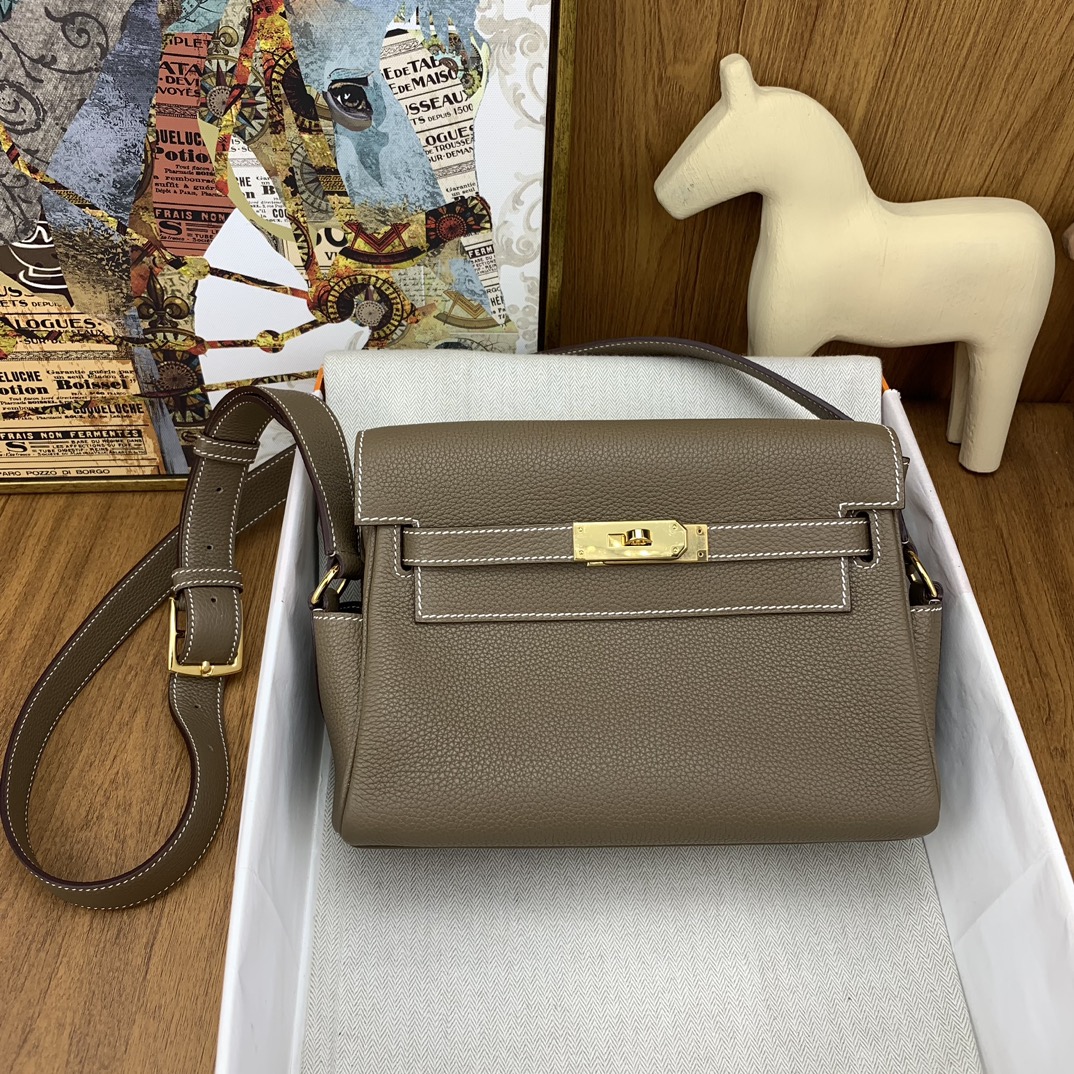 에르메스 Kelly Messenger PM  25cm