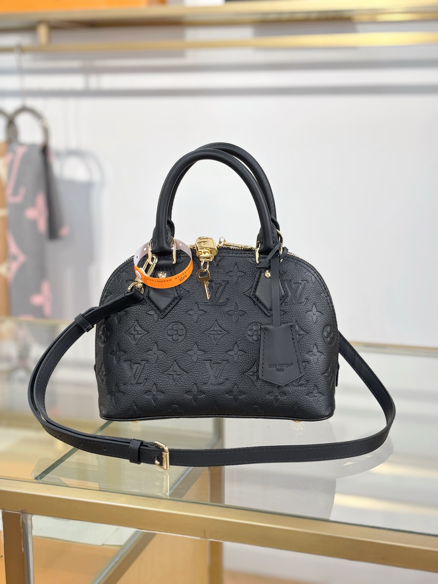 MB 루이 비통 M26409 알마 BB (Alma BB)  23.5 x 17.5 x 11.5