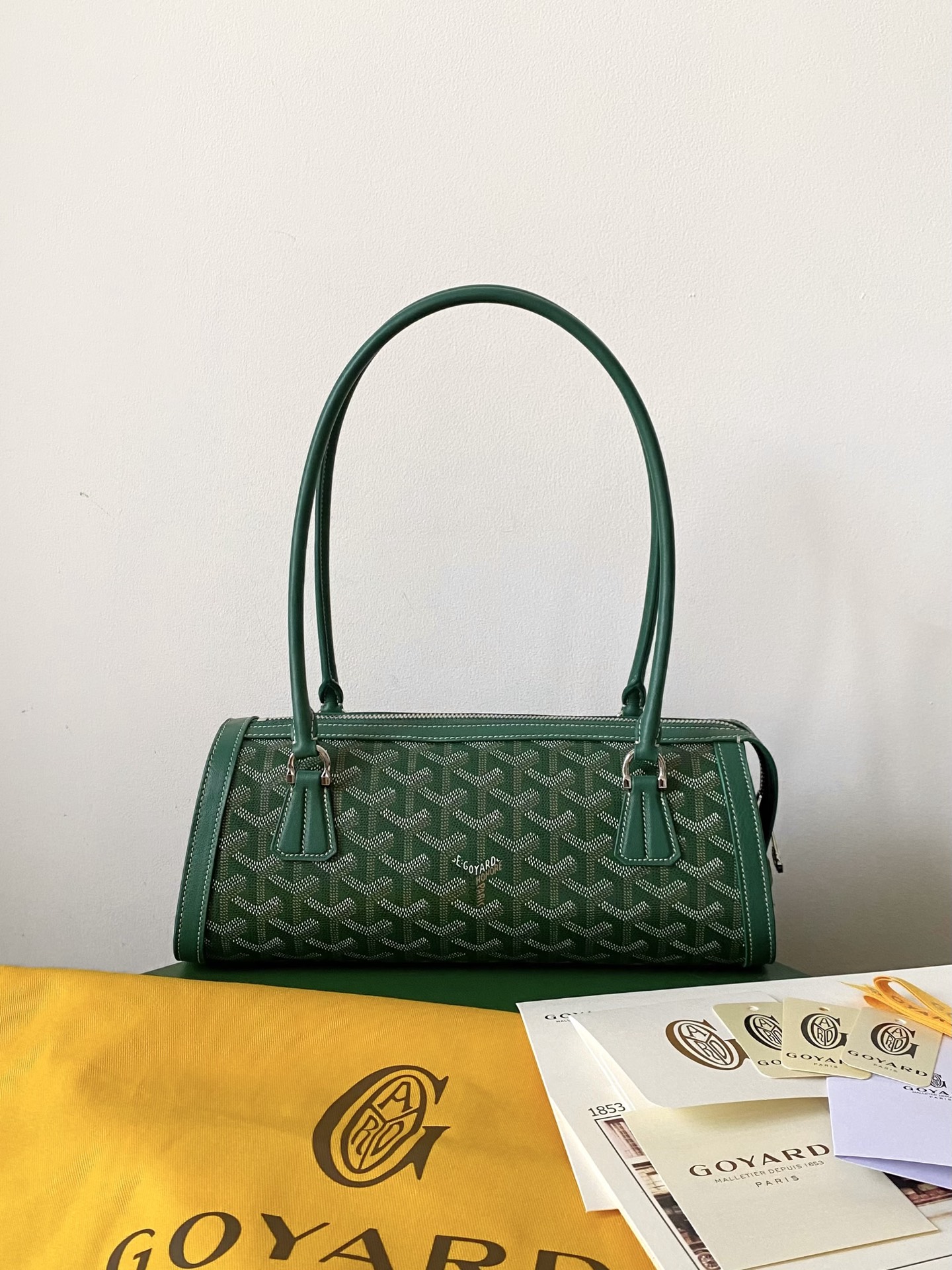 고야드 봉보니에르 백  30×10.5×12cm