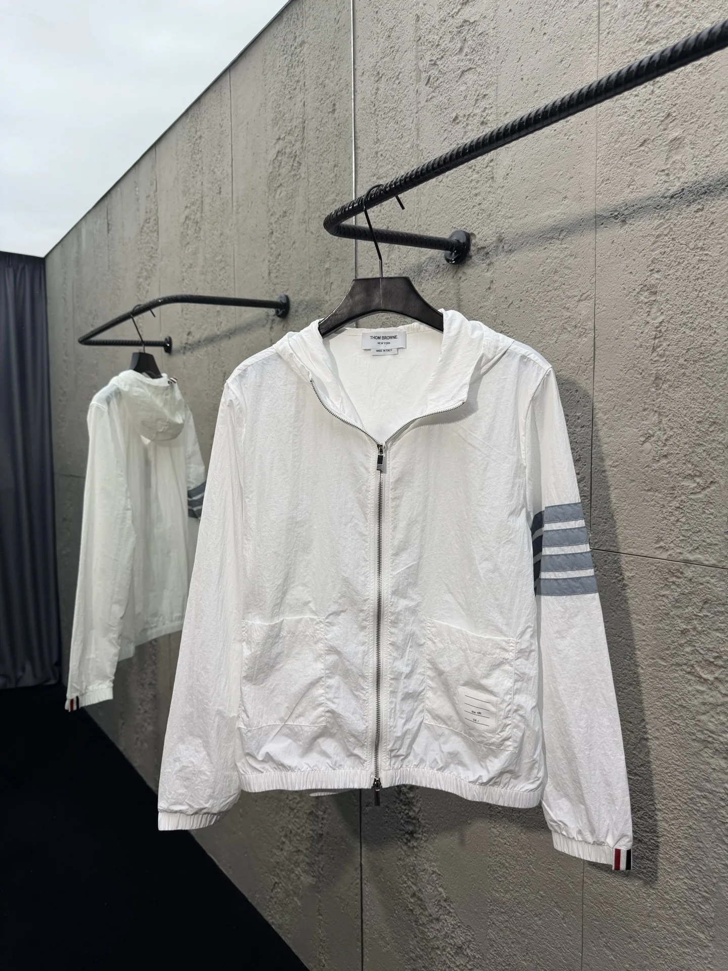 Thom Browne 바람막이 아우터 재킷