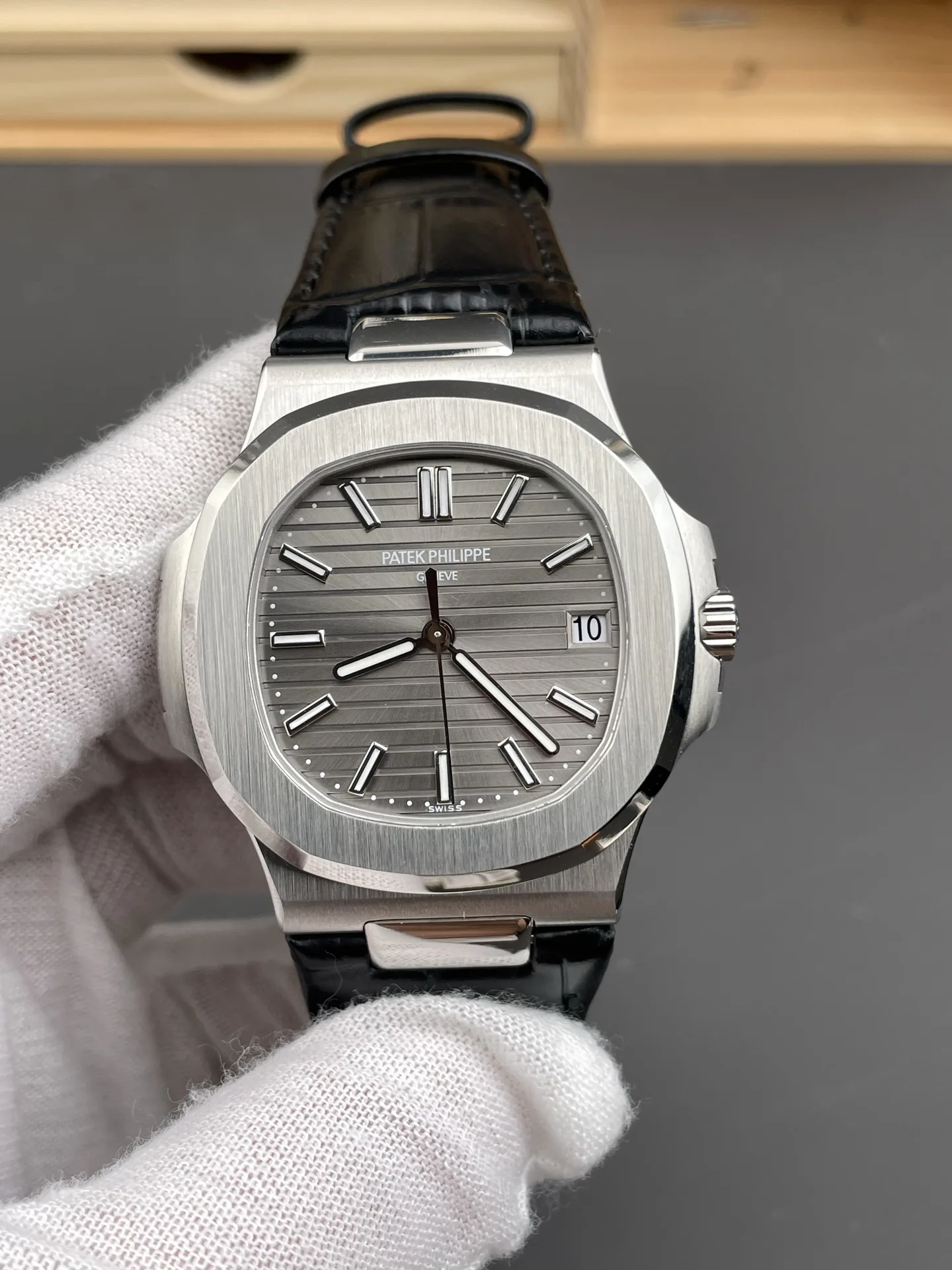 BBF l 324 / 330 무브먼트 l 40mm l 파텍필립 노틸러스 5711