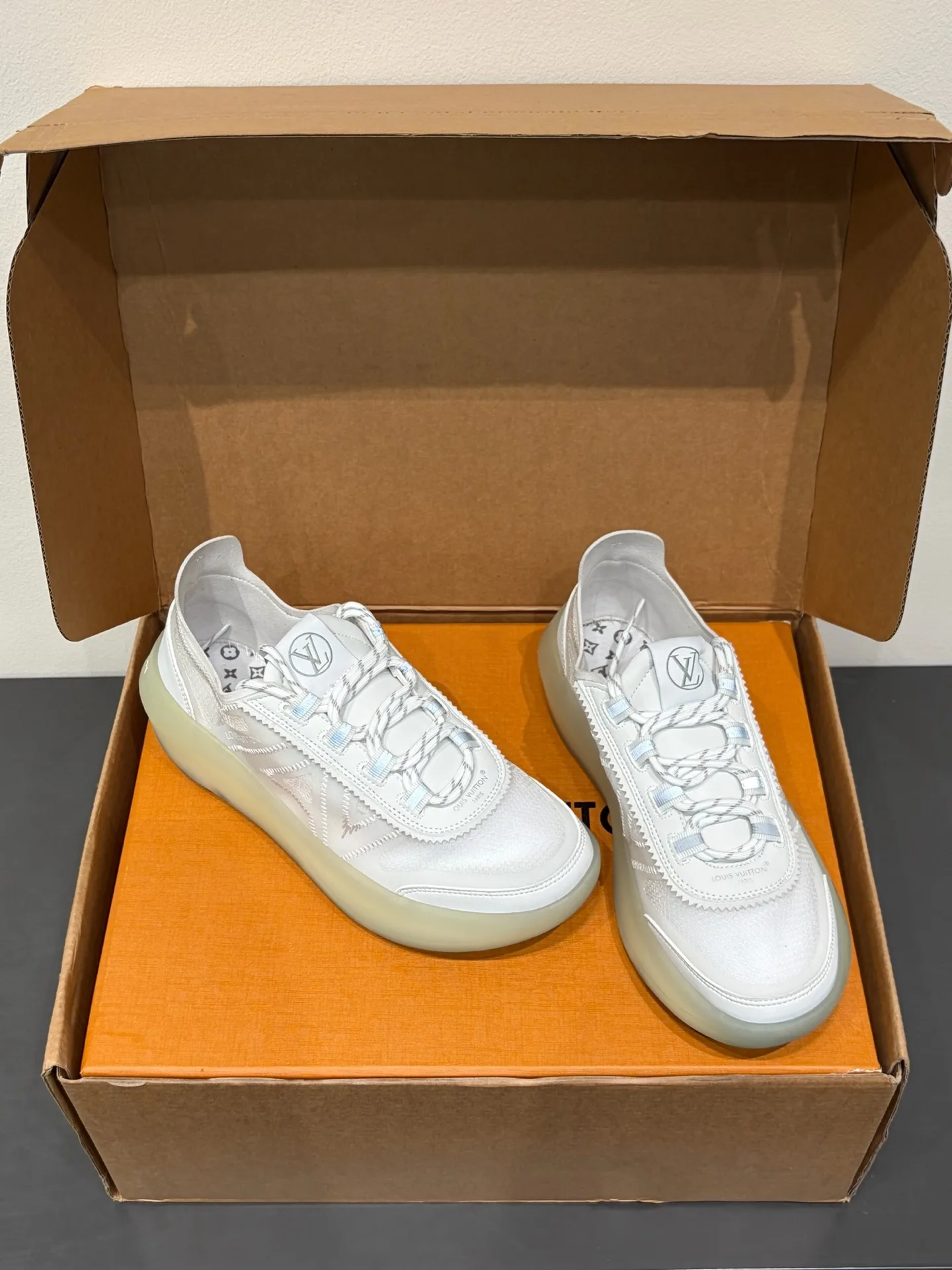 1AJOY9 LV Sprint Sneaker