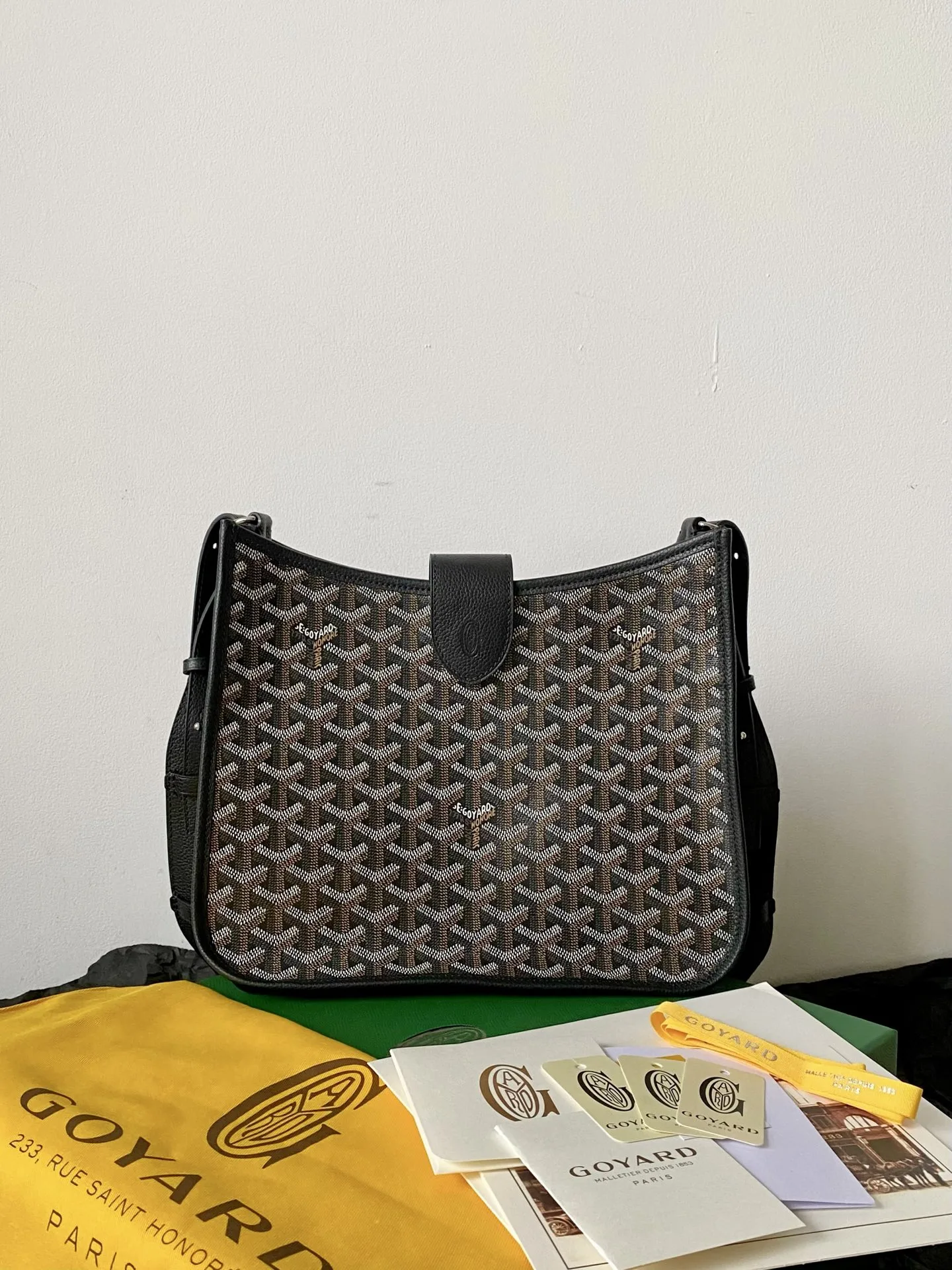 고야드 숄더백 크로스바디 MUSETTE 뮤제트 PM 28cm