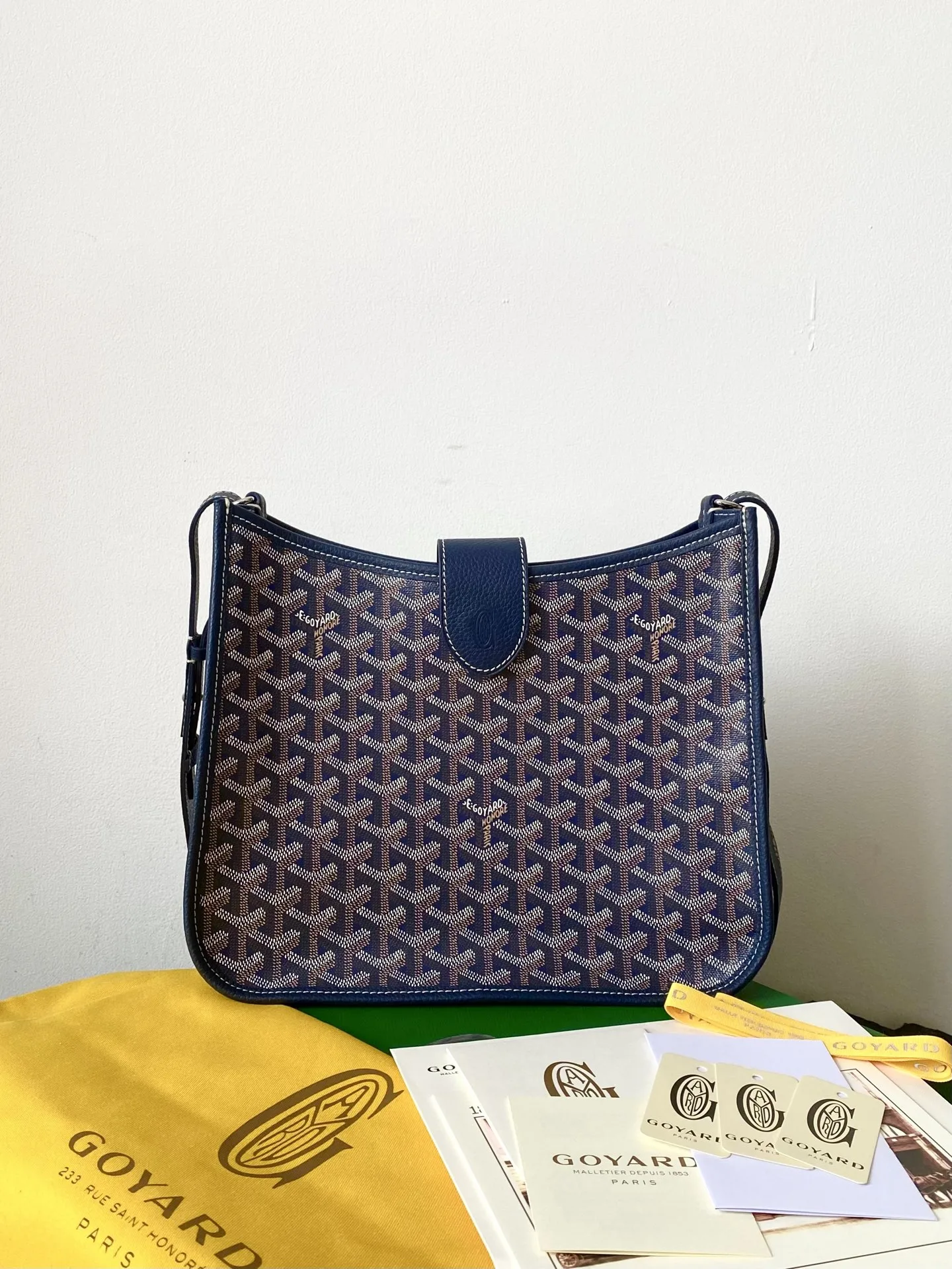 고야드 숄더백 크로스바디 MUSETTE 뮤제트 PM 28cm