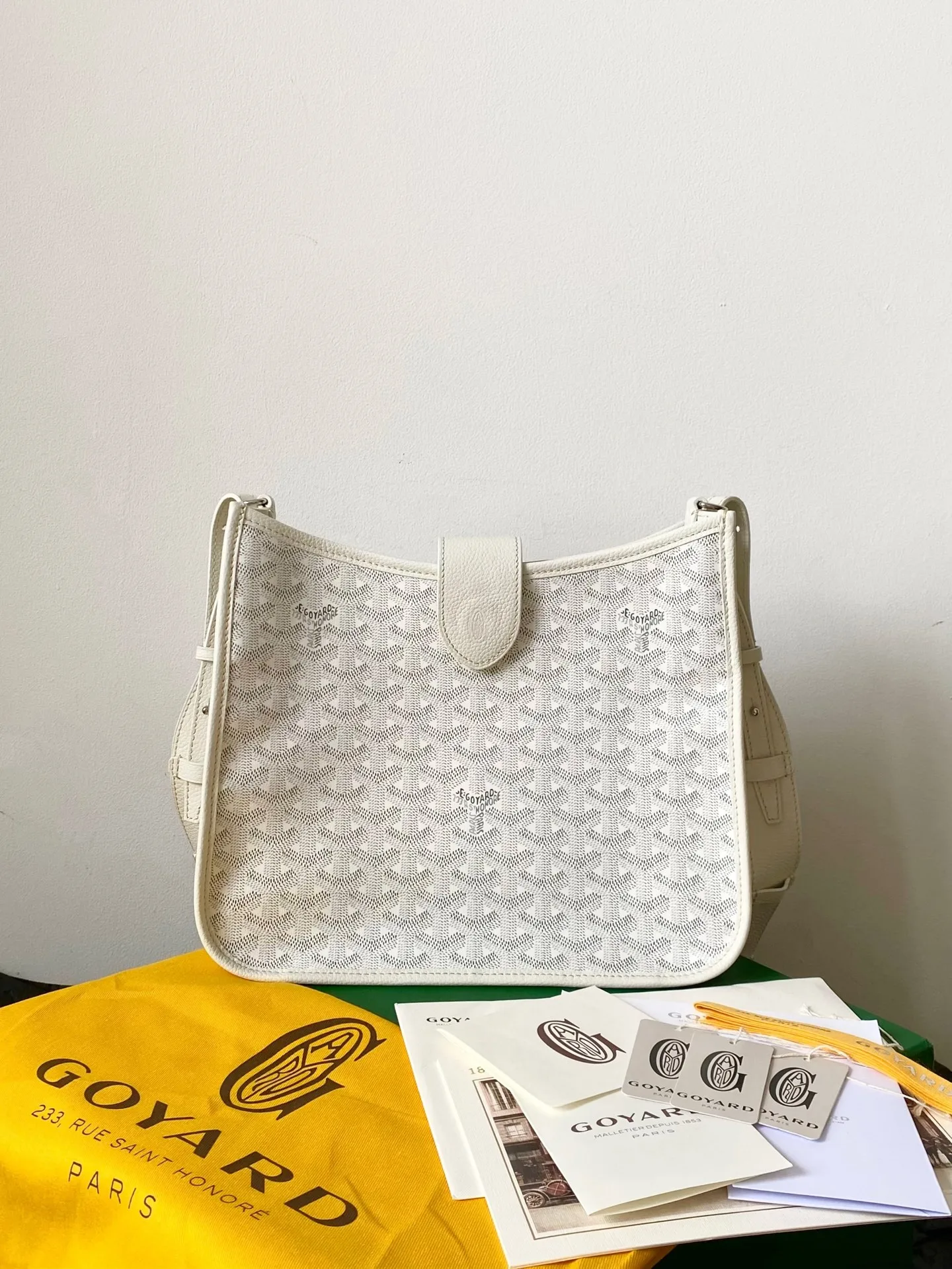 고야드 숄더백 크로스바디 MUSETTE 뮤제트 PM 28cm