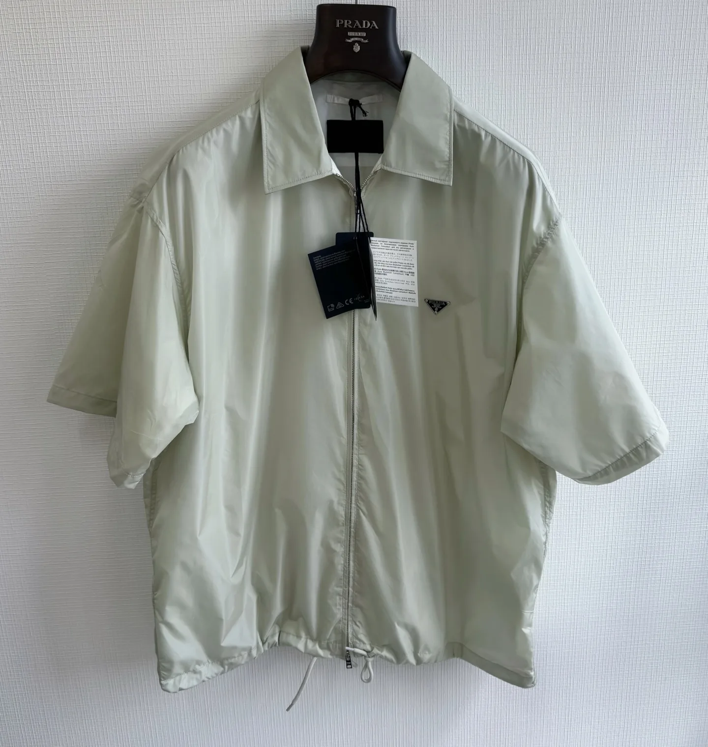 Chalk White Short-sleeved Re-Nylon zipper shirt