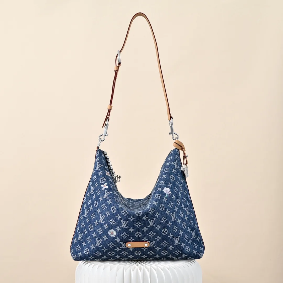 M27555 배가본드 호보 48 x 38 x 14 cm