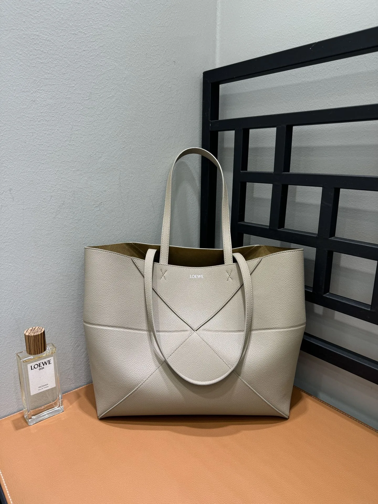 로에베  퍼즐 폴드 토트  31.5*12.5*29cm